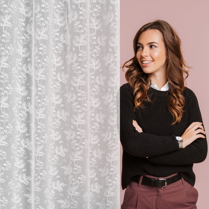 Firana gotowa Serena biała 140 X 260 cm – zwiewna i rozświetlająca