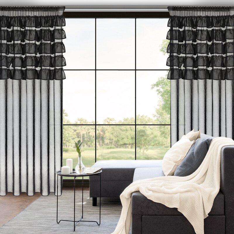 Firana gotowa Aura czarna 140 x 270 cm – subtelna prywatność