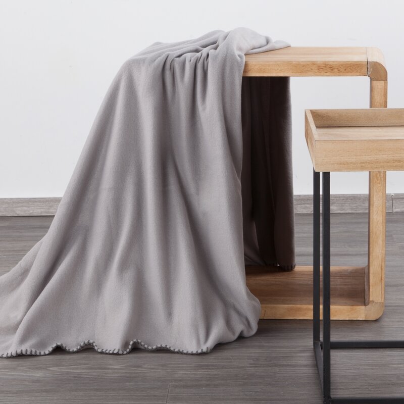 Koc polarowy D91 srebrny 150 X 200 CM – miękki i ciepły