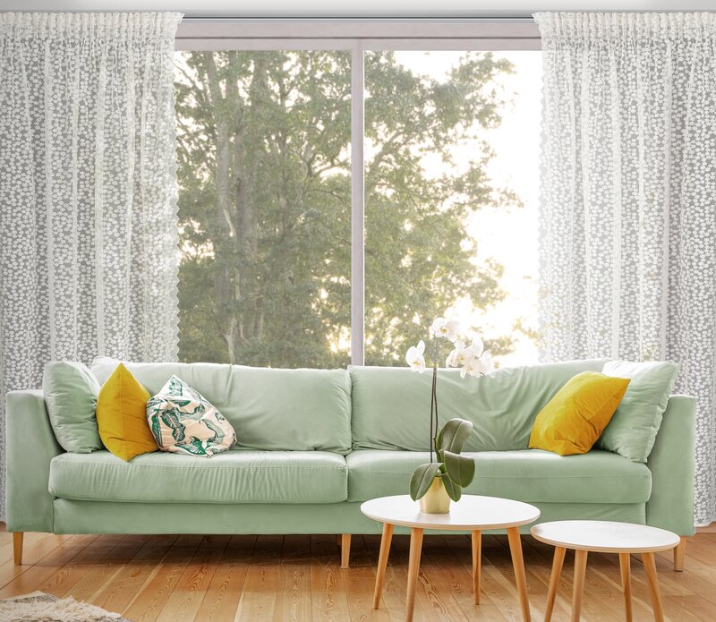 FIRANA GOTOWA DAISY NA TAŚMIE 130 X 270 CM BIAŁY