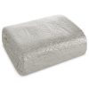 Narzuta welurowa D91 srebrna 170 x 210 cm – doda blasku sypialni