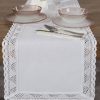 Obrus haftowany Nataly biały 40 x 140 cm – doda szyku Twojemu stołowi