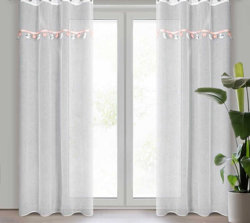 Firana gotowa Moon biała 140 x 250 cm – rozświetla pokój dziecka