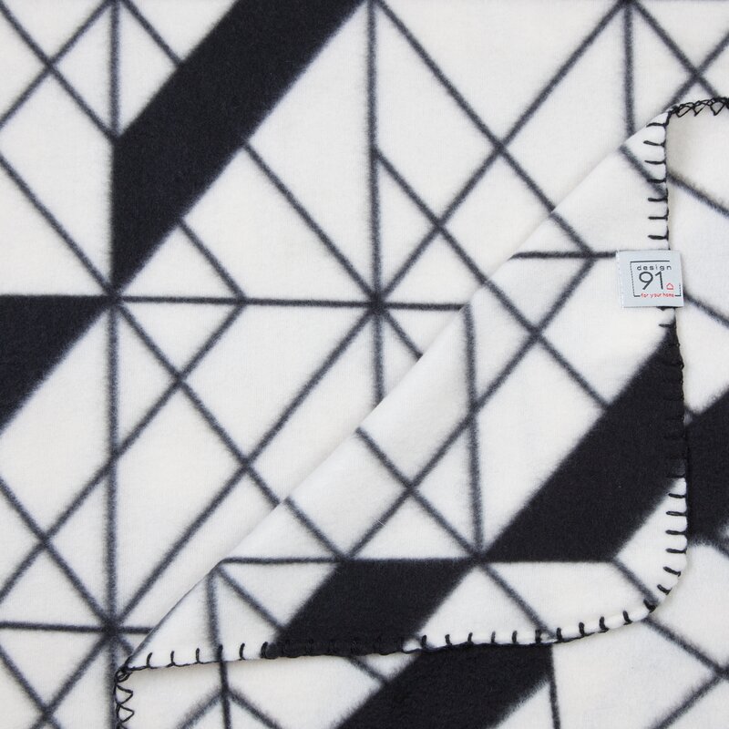 Koc polarowy D91 GEO 01 beżowy 150 x 200 cm – ciepły i miękki