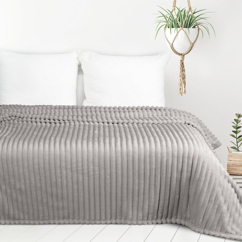 Koc flanelowy beżowy 150 x 200 cm – miękki i puszysty