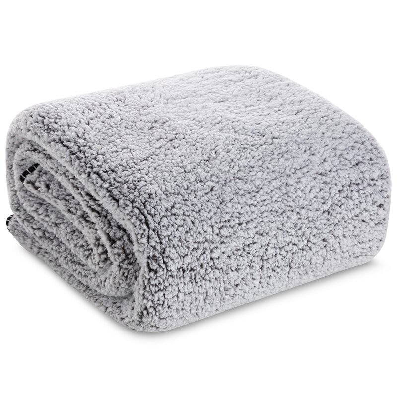 Koc flanelowy stalowy 170x210 cm – miękki i przytulny