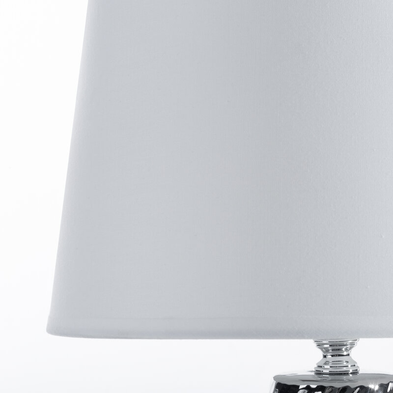 Lampa stołowa biała 25 x 40 cm – doda blasku wnętrzu