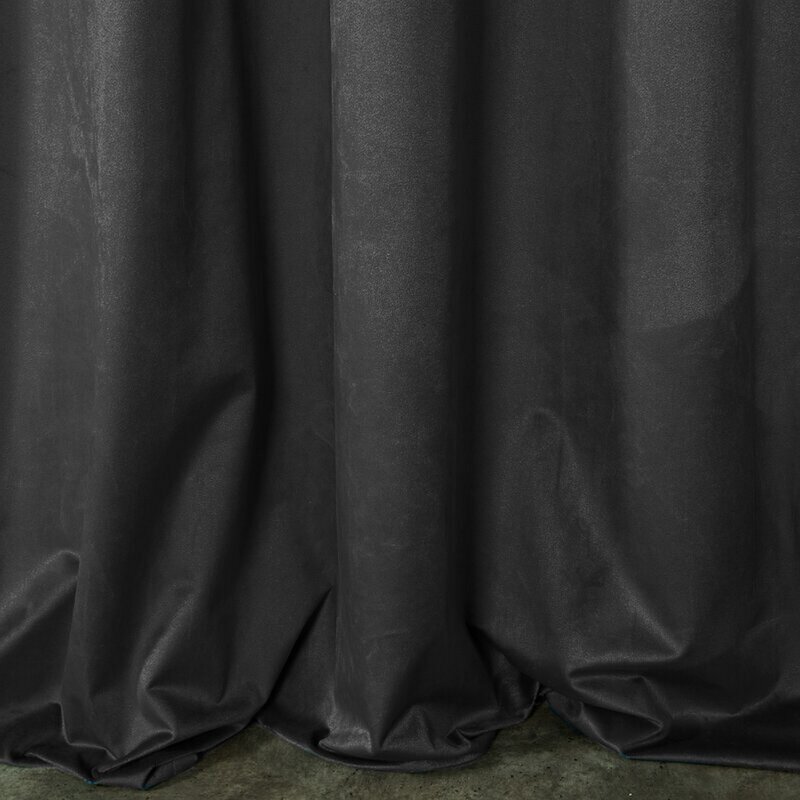 Zasłona gotowa D91 czarna 140 x 250 cm – zaciemnia i chroni