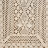 Obrus niciowy jasnobeżowy 32 x 140 cm – doda blasku stołu