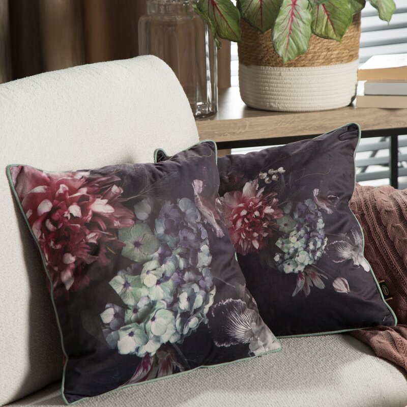 Poszewka velvet, wzór kwiatowy, ciemnofioletowa 45 x 45 cm – doda przytulności