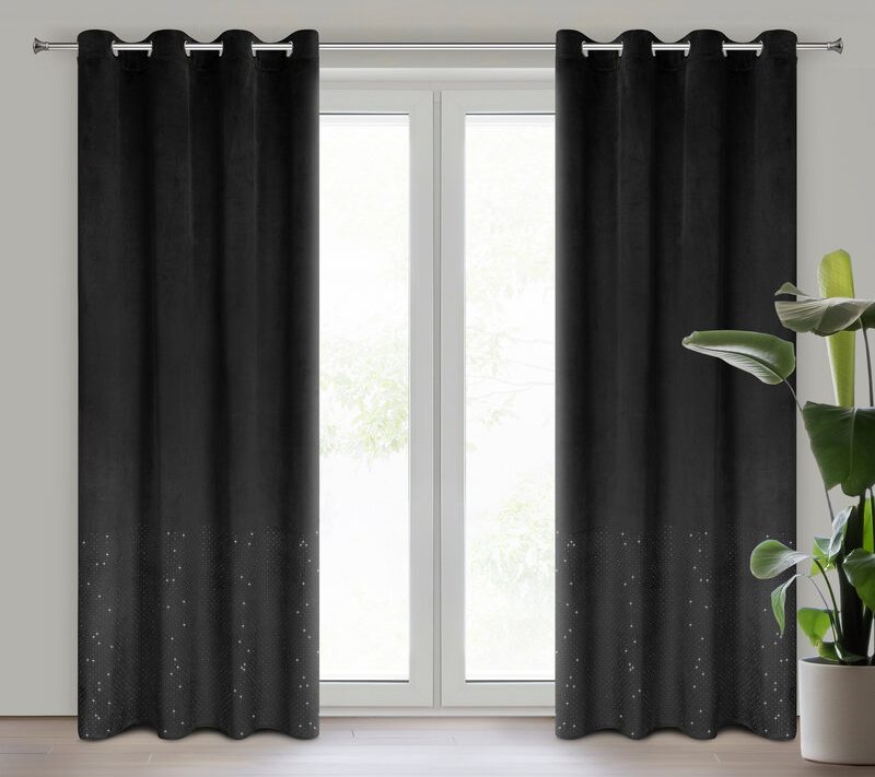 Zasłona gotowa Ariadna czarna 140 x 250 cm – zaciemnia pomieszczenie
