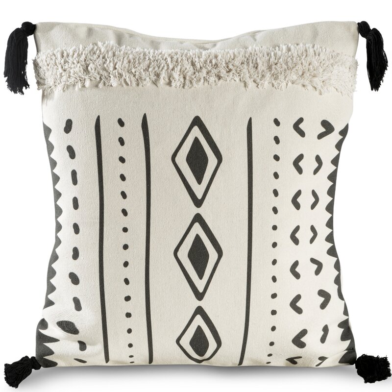 Poszewka boho kremowa 45 x 45 cm – wprowadza ciepło