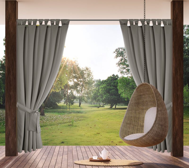 Zasłona gotowa Garden2 srebrna 155 x 220 cm – cień i ochrona