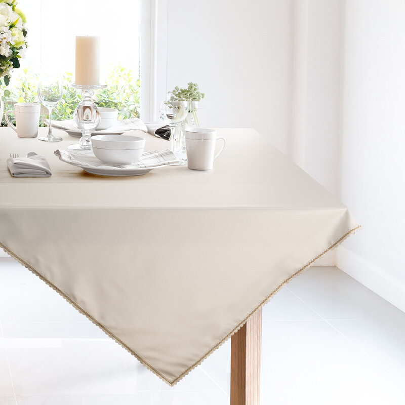 Obrus LACE kremowy 85 X 85 cm – subtelna dekoracja stołu
