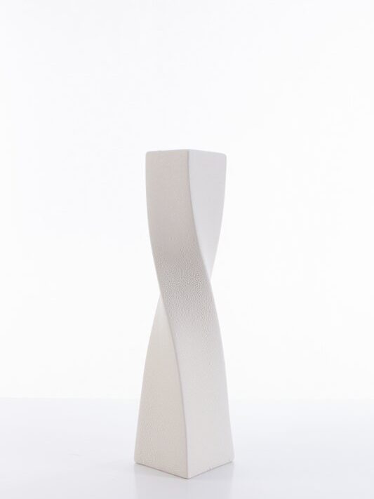 Wazon ceramiczny Riso kremowy 12 X 12 X 50 cm – o skręconym kształcie