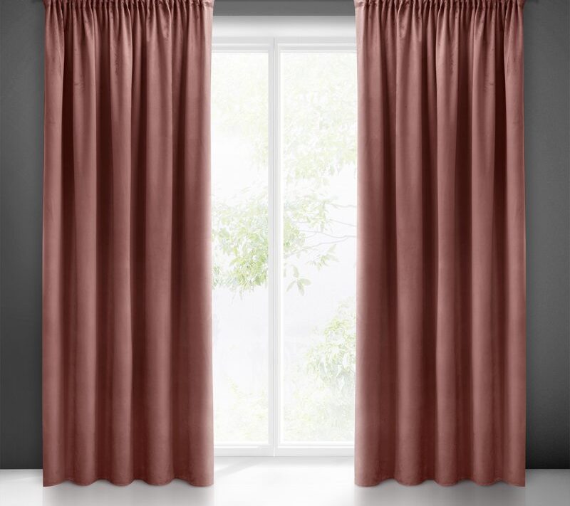 Zasłona gotowa Sibel ciemnoróżowa 140 x 270 cm – zaciemniająca i elegancka