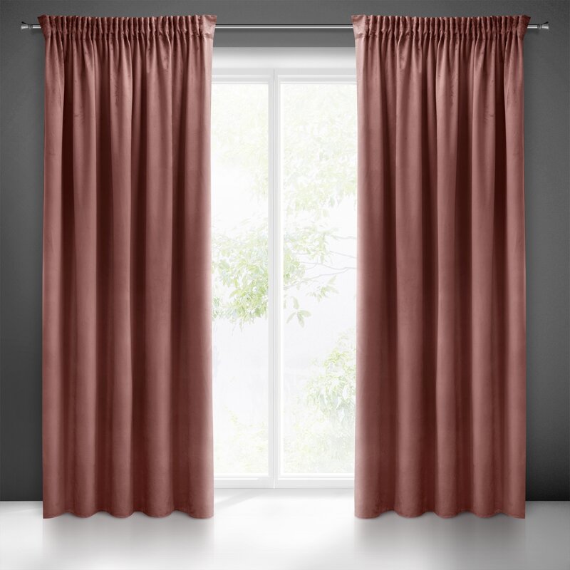 Zasłona gotowa Sibel ciemnoróżowa 140 x 270 cm – zaciemniająca i elegancka