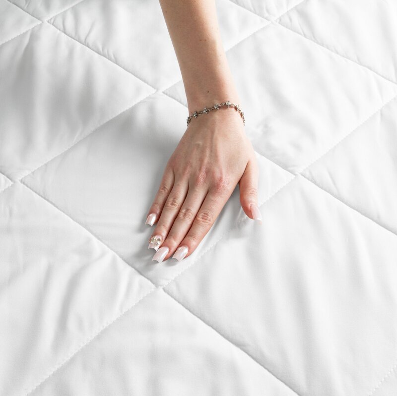 Kołdra DESIGN91 biała 140 X 200 CM – lekka i miękka