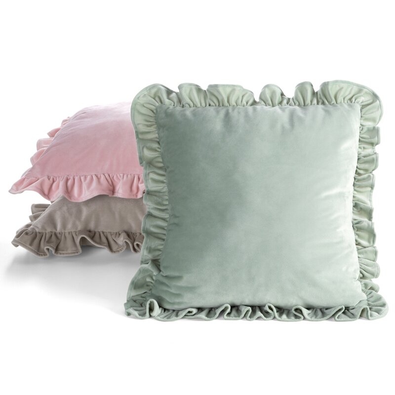 Poszewka welwetowa BRENDA1 srebrna 45 X 45 CM – aksamitna z falbankami