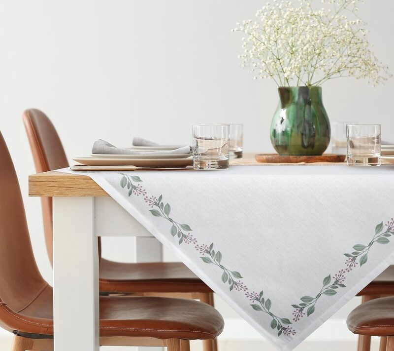Obrus Lily biały 85 X 85 cm – na co dzień i od święta