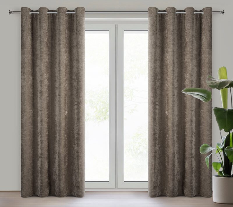 Zasłona gotowa Vani jasnobrązowa 140 X 250 CM – przytulna szenilowa tkanina