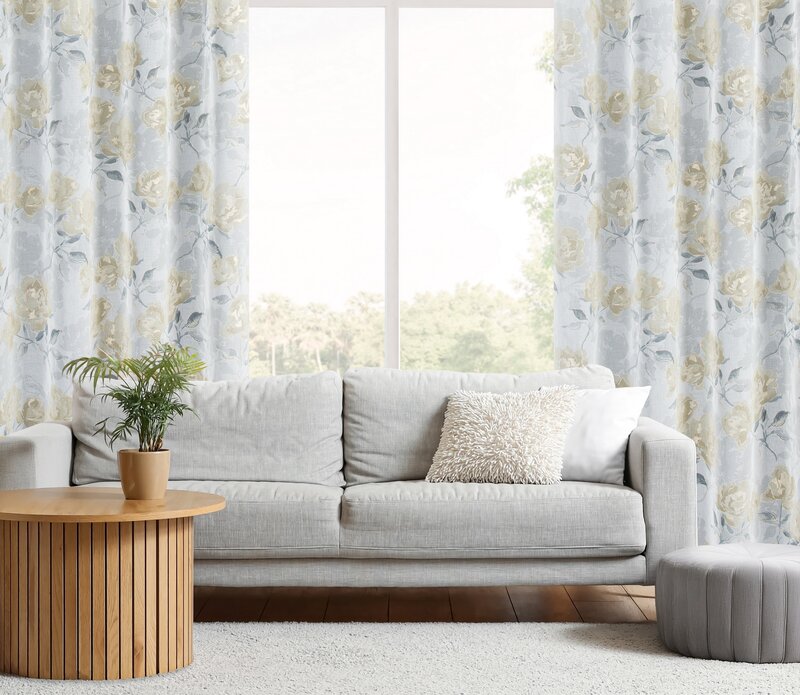 Firana gotowa Inari srebrna 140 X 250 cm – subtelny kwiatowy wzór