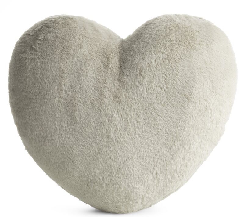 Poszewka na poduszkę futrzana Heart jasnobeżowa 45 X 45 cm – miękka i przytulna