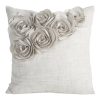 Poszewka Flores 7 różowa 45 x 45 cm – z różami 3D