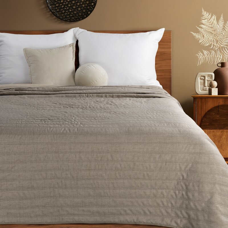 Narzuta Selen beżowa 240 X 220 cm – naturalny akcent