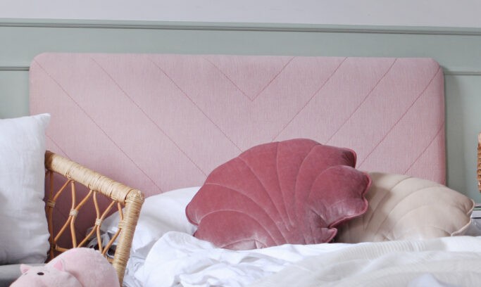 Rosnące Łóżko Dziecięce Stitch Jodełka Legs Texti - Tapicerowana Elegancja