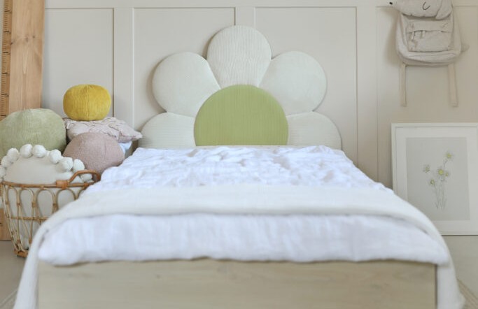 Łóżko Podłogowe Dziecięce Daisy Stokrotka Legs Basic - Kwiatowy Design Rośnie Razem z Dzieckiem