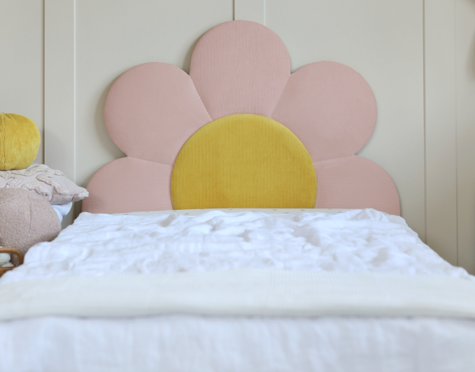 Łóżko Dziecięce Przypodłogowe Stokrotka Daisy Legs Texti - Rosnące Łóżko z Tapicerowaną Ramą