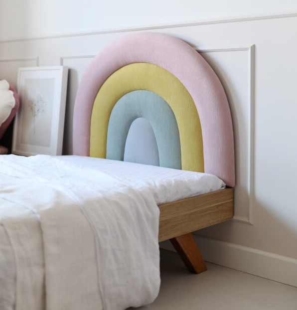 Rosnące Łóżko Dziecięce Rainbow Tęcza Legs Basic - Bajkowy Design z Tęczowym Zagłówkiem