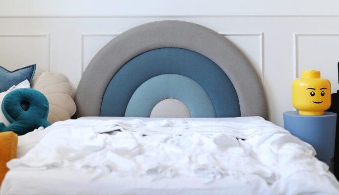 Łóżko Dziecięce Tęcza Double Bed - Podwójne Łóżko Tapicerowane Z Wysuwaną Szufladą Spania