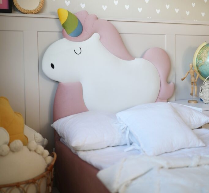 Łóżko Dziecięce Unicorn Box Texti - Tapicerowane Łóżko Z Pojemnikiem I Motywem Jednorożca