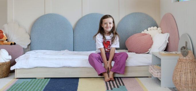 Łóżko Dziecięce Sofa Legs Basic - Minimalistyczne Łóżko Rosnące Przypodłogowe Na Nóżkach