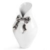 Wazon ceramiczny Akira biały O 16 x 29 cm – z ozdobną kokardą