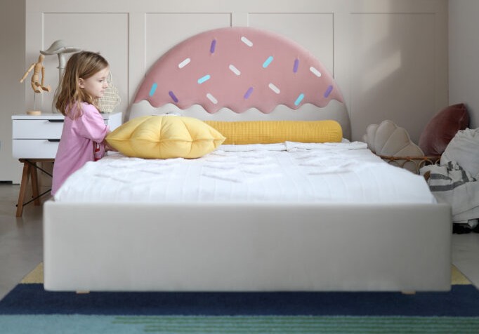 Łóżko Dziecięce Confetti Double Bed - Podwójne Łóżko Tapicerowane Z Wysuwaną Szufladą