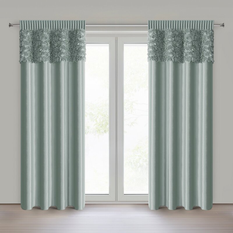 Zasłona gotowa Roses 13 na taśmie miętowa 140 X 270 cm – łatwa w montażu