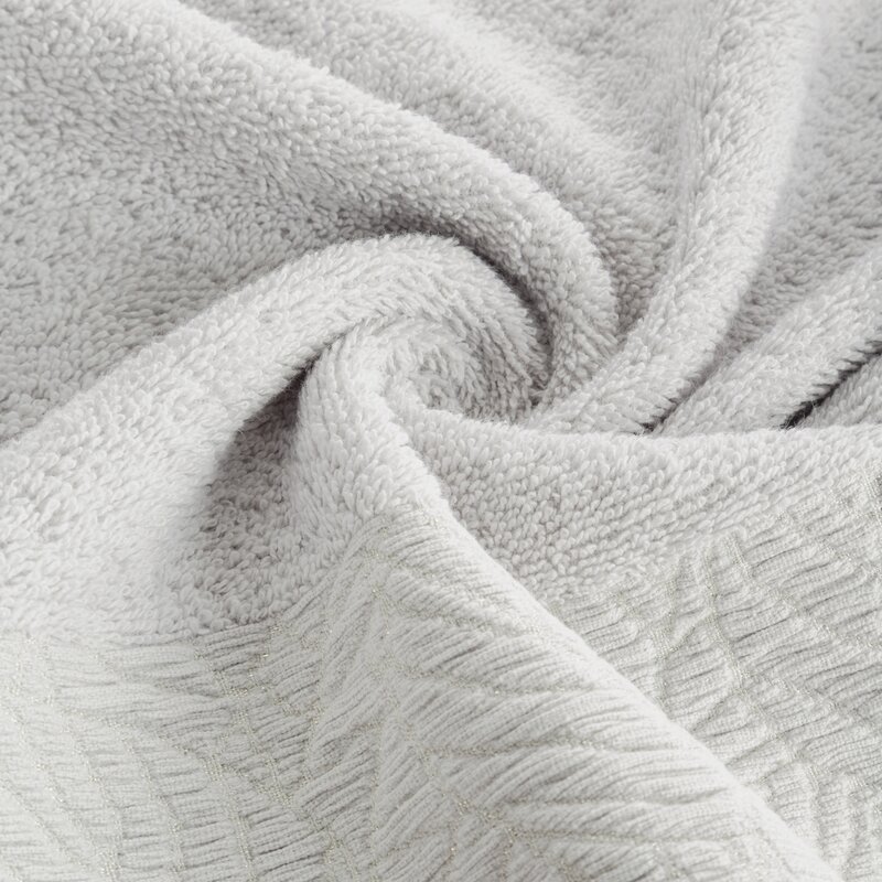 Ręcznik kąpielowy Alba 02 srebrny 70 X 140 CM – miękki i chłonny