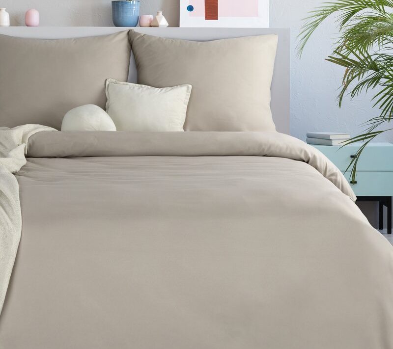 Komplet pościeli z mikrowłókna D91 beżowa 140 X 200 cm – miękka i przyjemna w dotyku