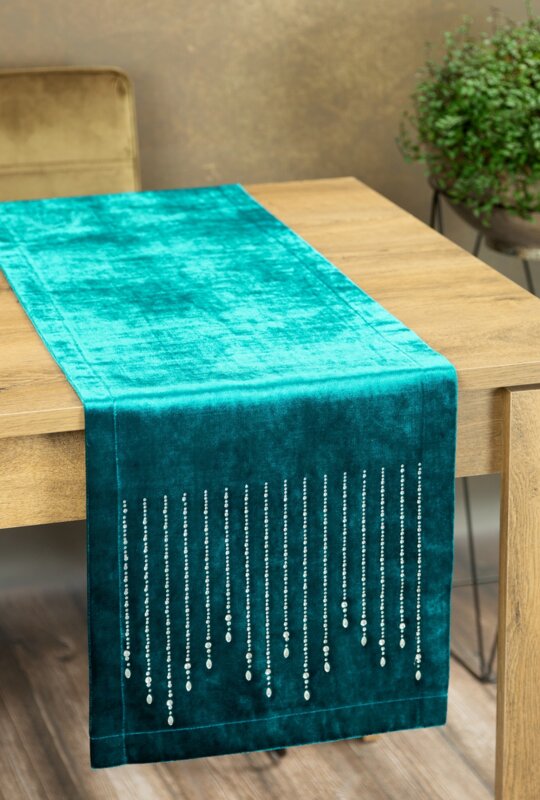 Bieżnik velvetowy ROYAL 3 ciemnoturkusowy 35 X 140 CM – na stół i komodę