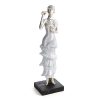 Figurka ceramiczna ELDO srebrna 8 X 5 X 21 CM – wyrazisty akcent