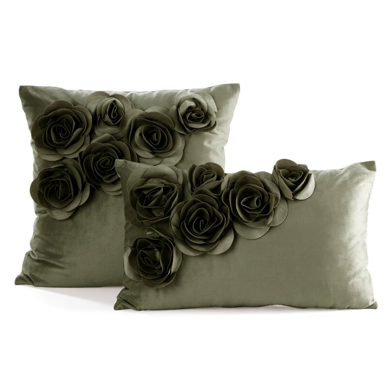 Poszewka Flores 1 ciemnoróżowa 30 X 50 CM – welwetowa z aplikacją róży