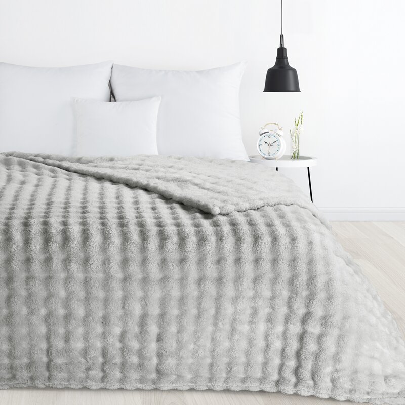 Koc flano D91 Nela srebrny 200 X 220 cm – miękki i puszysty