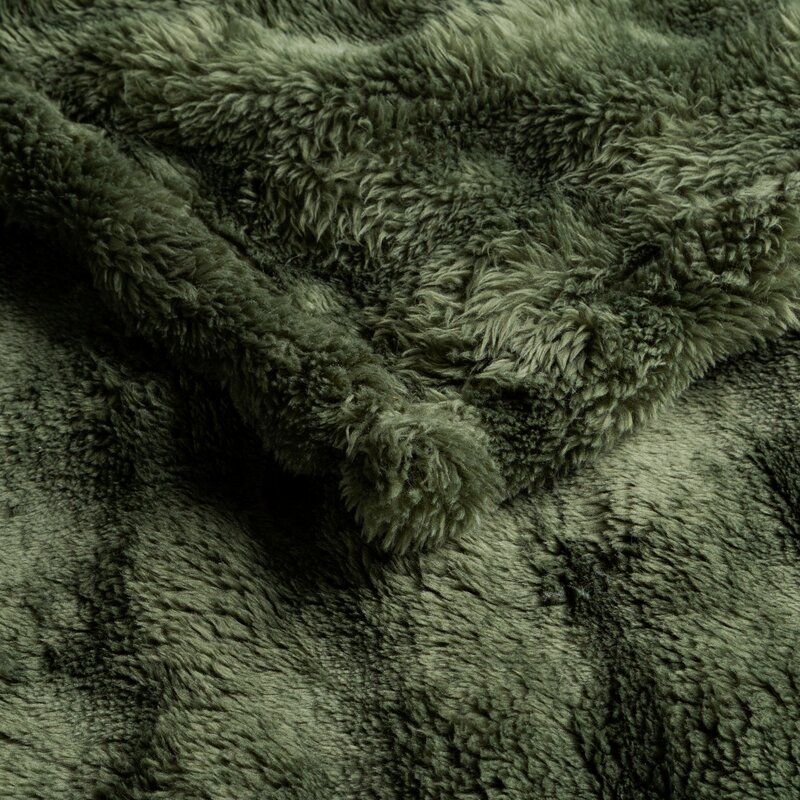 Koc Nela oliwkowy 70 X 160 cm – przytulny z fakturą bubble
