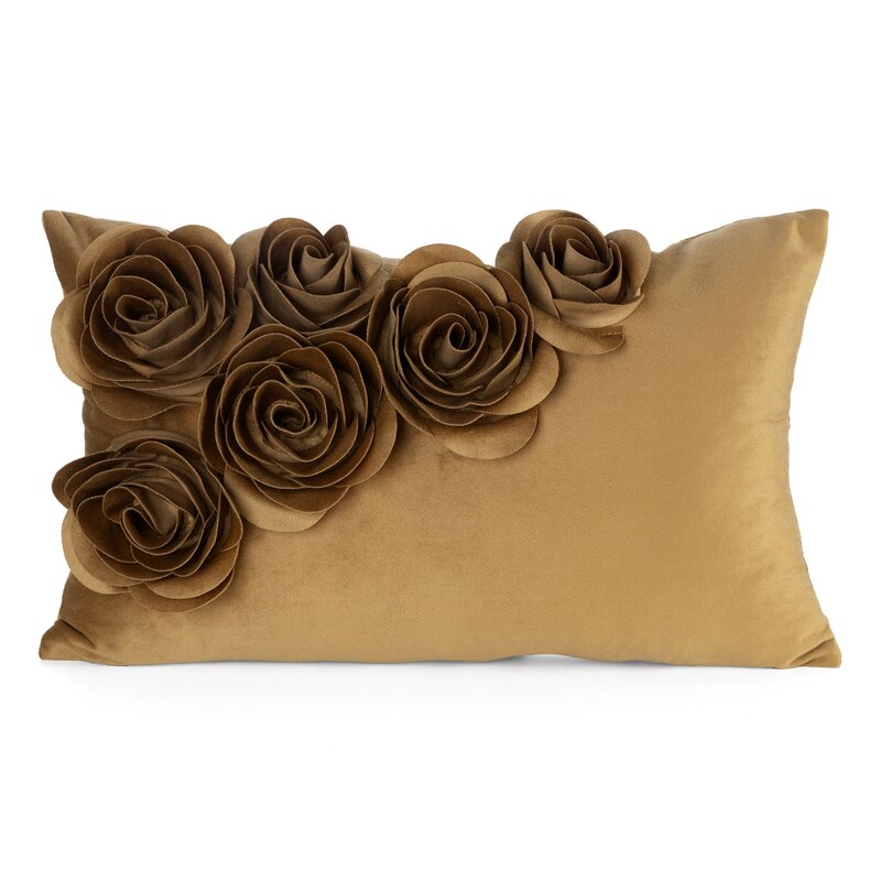 Poszewka welwetowa Flores 1 miodowa 30 X 50 cm – z aplikacją 3D róż