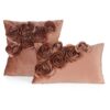 Poszewka Flores 1 rudy 30 X 50 cm – welwetowa z różami